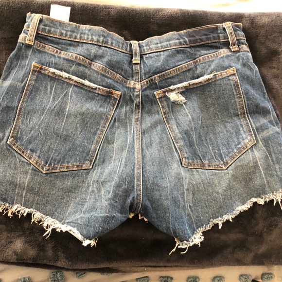 New High Rise Mom Short - Picture 2 of 4